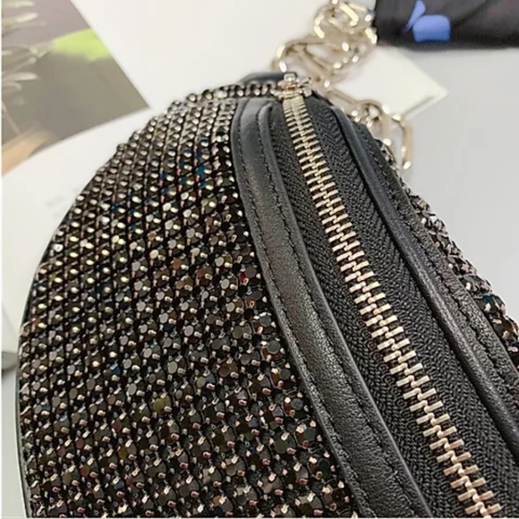 EDGY CHAIN LINK CROSSBODY HANDBAGZ▪︎Slate - Picture 15 of 17